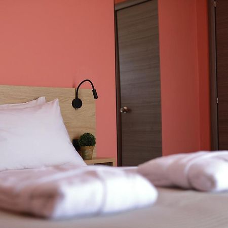 Conte Cristo Suites Paralía Dış mekan fotoğraf
