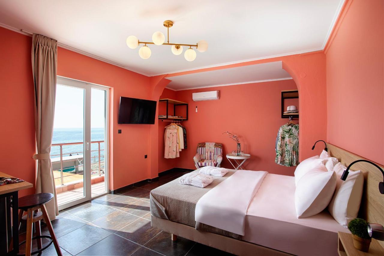 Conte Cristo Suites Paralía Dış mekan fotoğraf