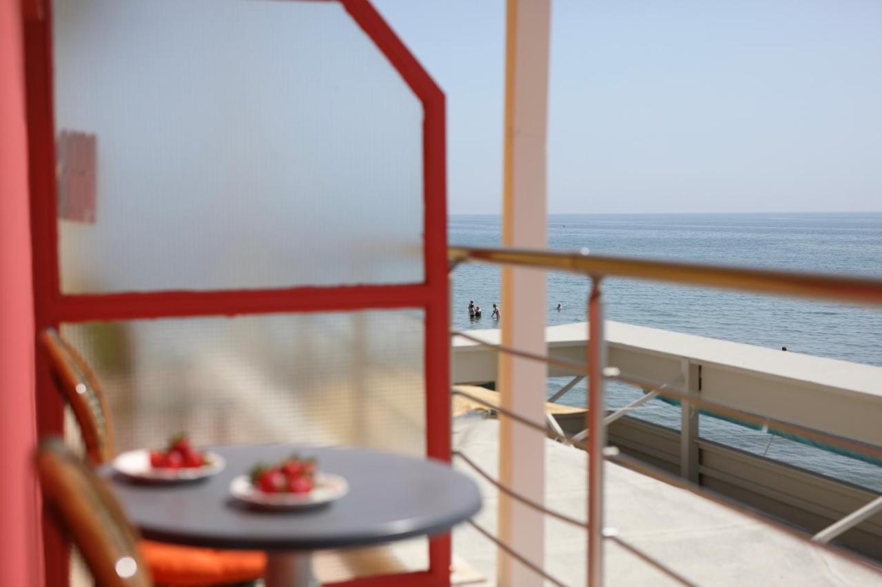 Conte Cristo Suites Paralía Dış mekan fotoğraf